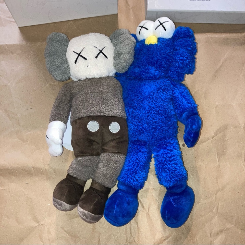 KAWS seeing watching plush